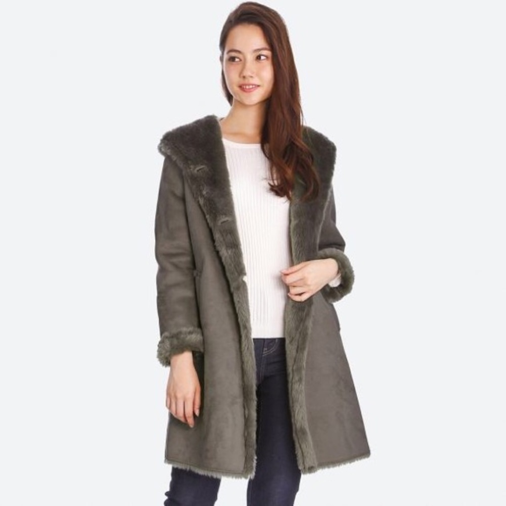UNIQLO WOMEN Faux Shearling Hooded Coat